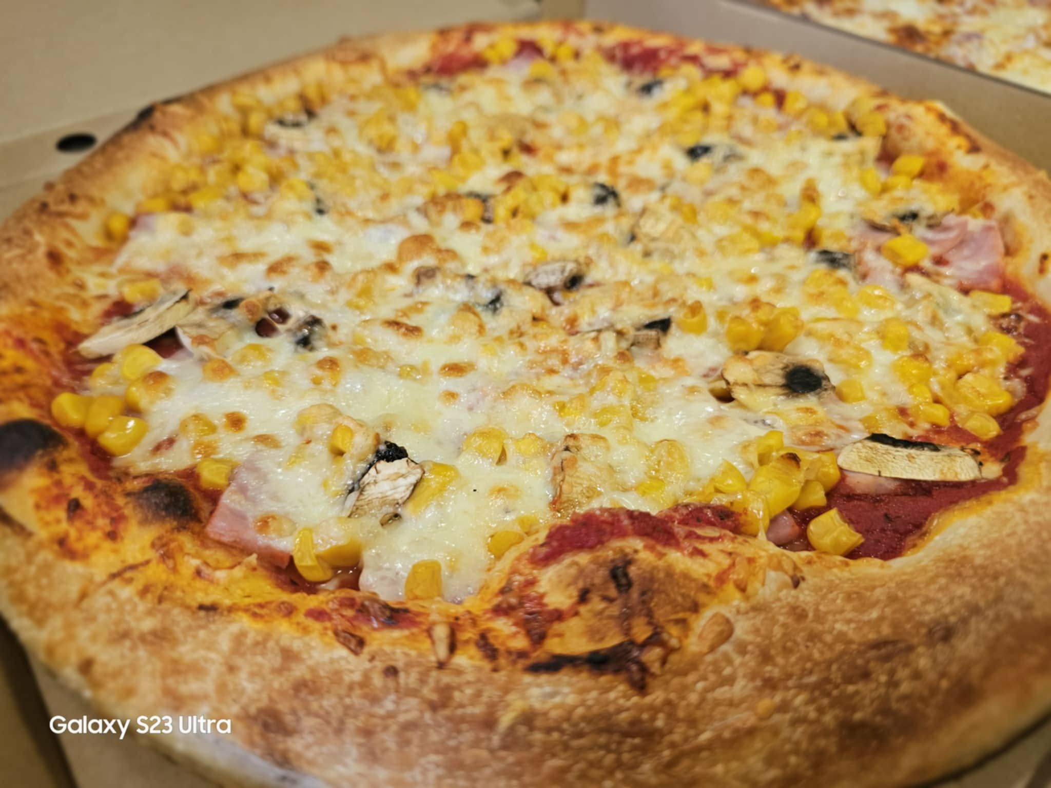 Kele Csárda pizza